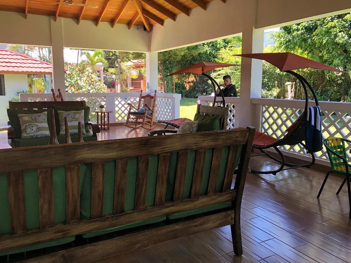 Villa Los Caciques By Hospedify - Hermosa Villa Con Piscina, Billar, Zona De Bbq Y Domino Jarabacoa 0*,