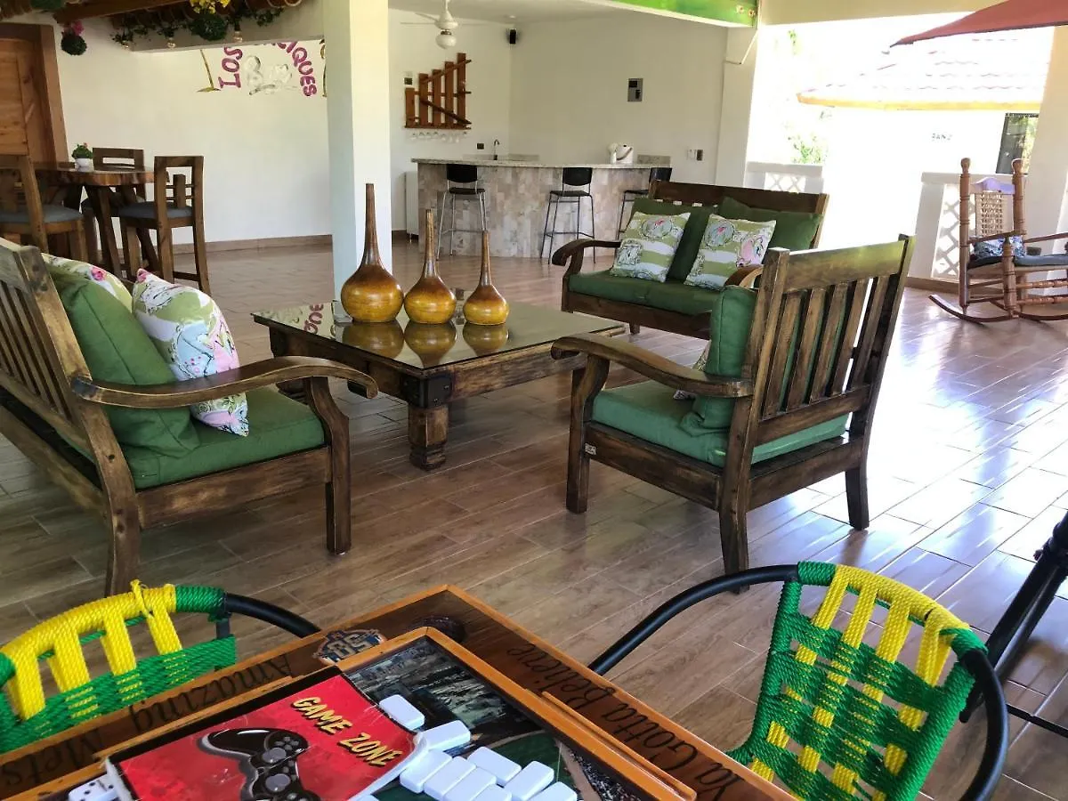 Villa Los Caciques Hermosa Villa con Piscina, Billar, Zona de BBQ y Domino Jarabacoa 0*,  República Dominicana